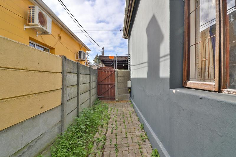 4 Bedroom Property for Sale in Claremont Western Cape